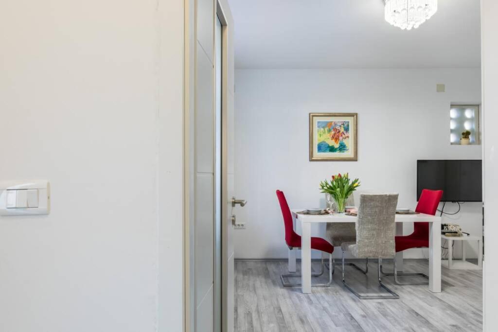 Apartman Buki **** Split Exterior foto
