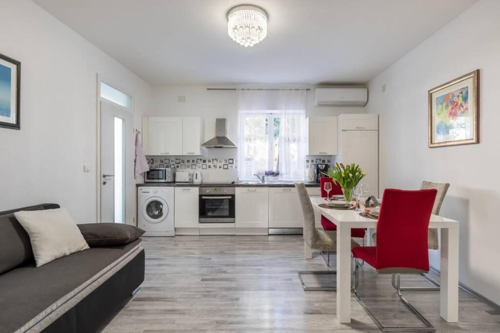 Apartman Buki **** Split Exterior foto